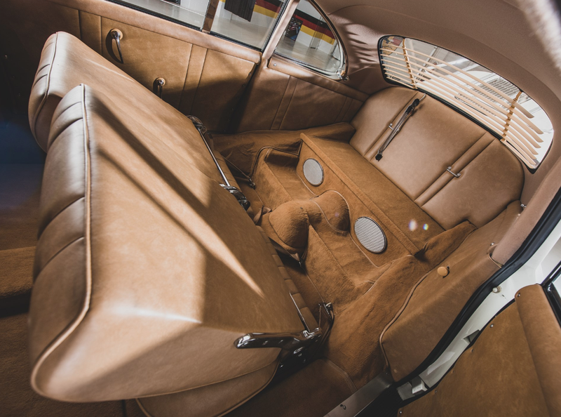 Illustration for article titled You Could Be the Next Owner of this Incredible Porsche 356 Limousine
